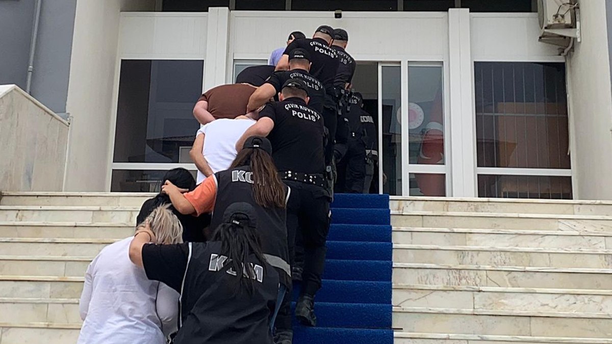 Iğdır’da fuhuş, rüşvet ve insan ticareti operasyonunda yakalanan 10 şüpheli adliyede