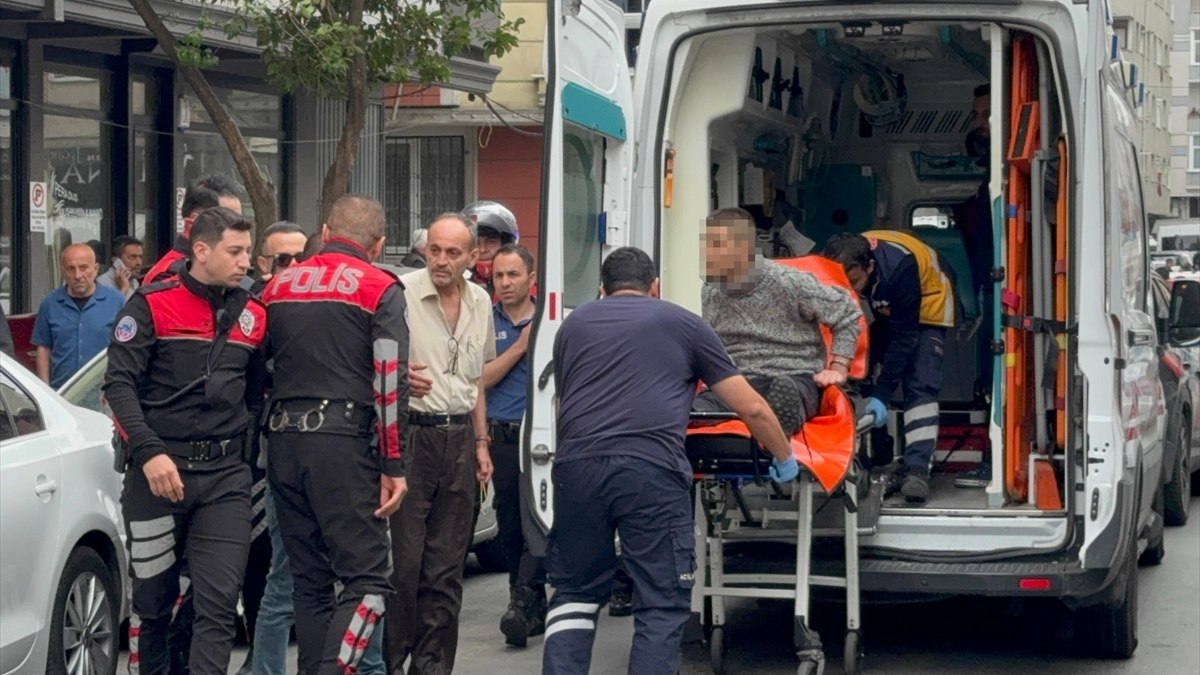 İstanbul’da polise bıçaklı saldırı girişimi