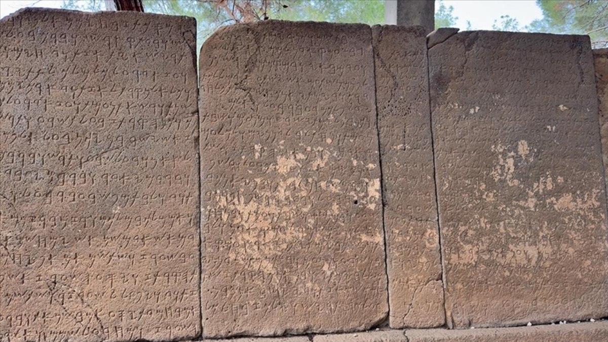 “Dünya Belleği Kütüğü”ndeki Karatepe yazıtları, evrensel şifre çözücü olabilir